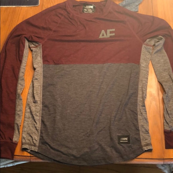 American Eagle long sleeve - Picture 2 of 4